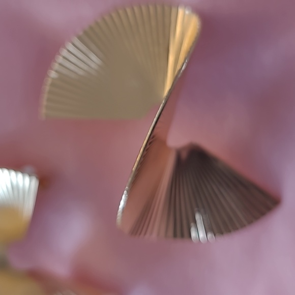 Earing gold plated 90 vibe.new - Picture 3 of 4